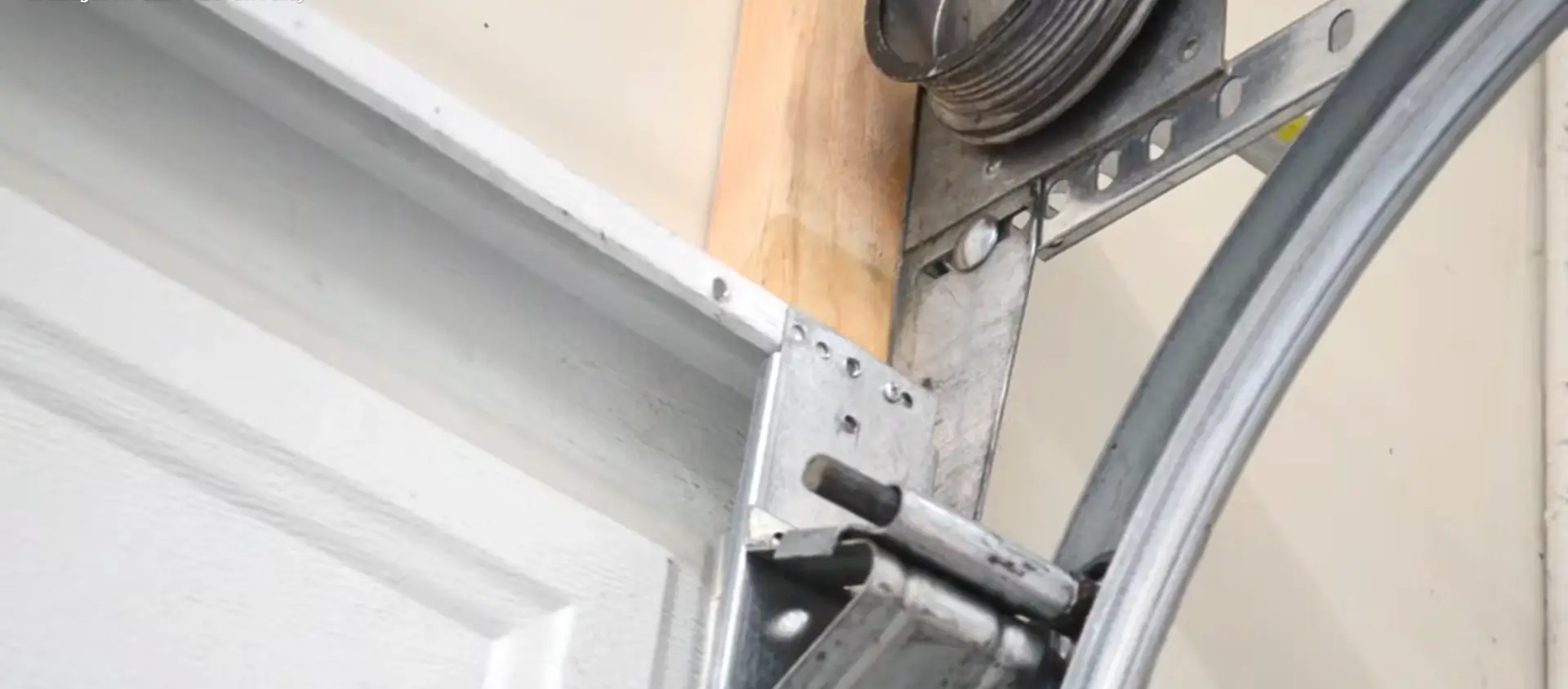 Garage Door Cable Repair & Replacement